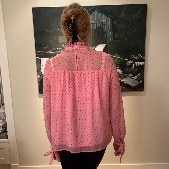 Perfect Blouse - Picture 2 of 4